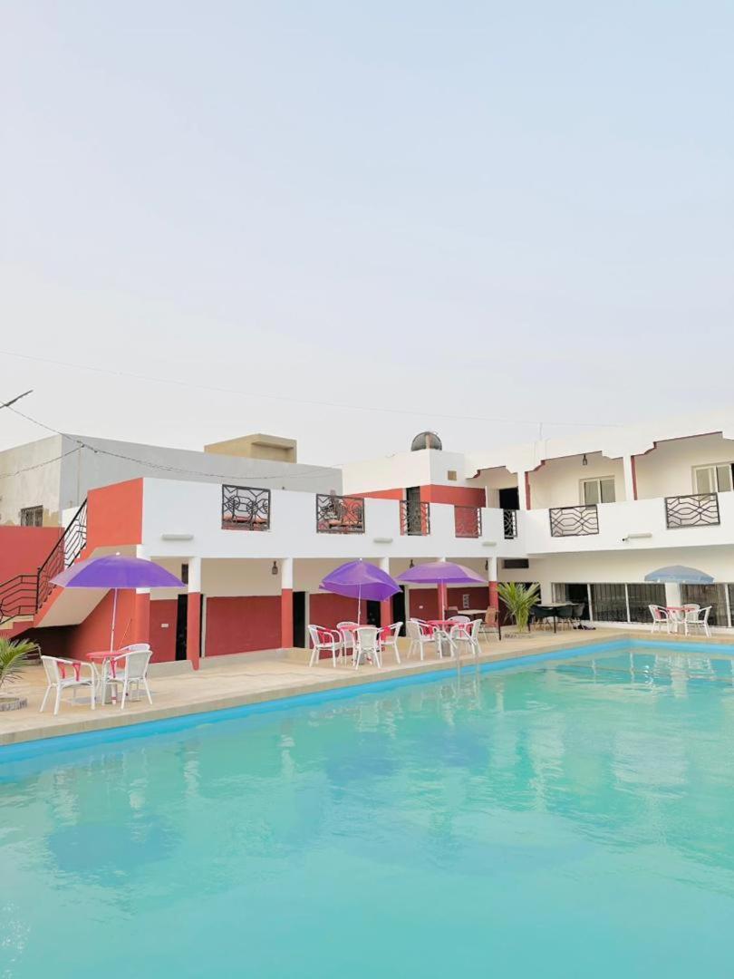 Chez Mimi Hotel Тубаб Диалау Екстериор снимка